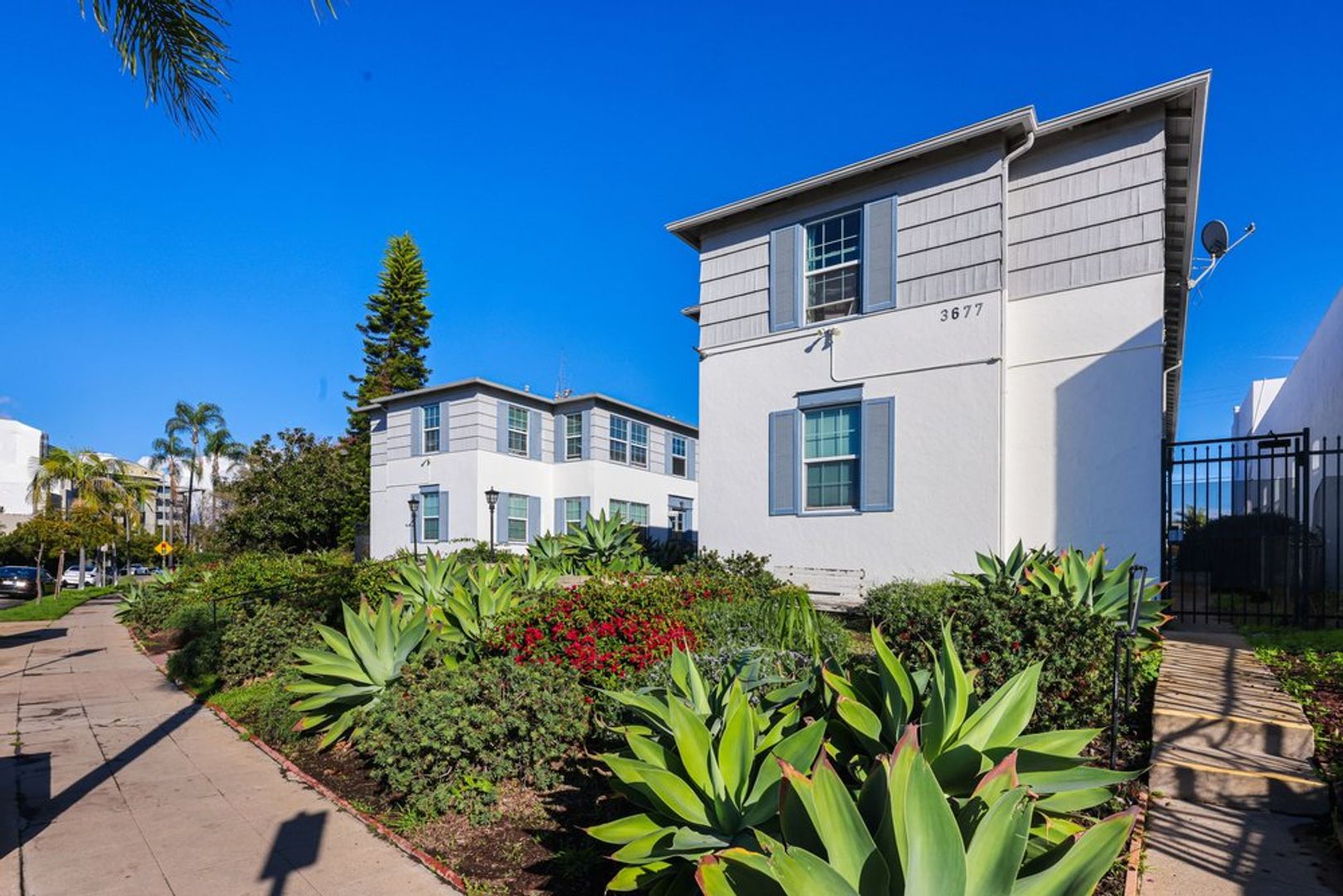 San Diego Apartment: 3677 Park Blvd.