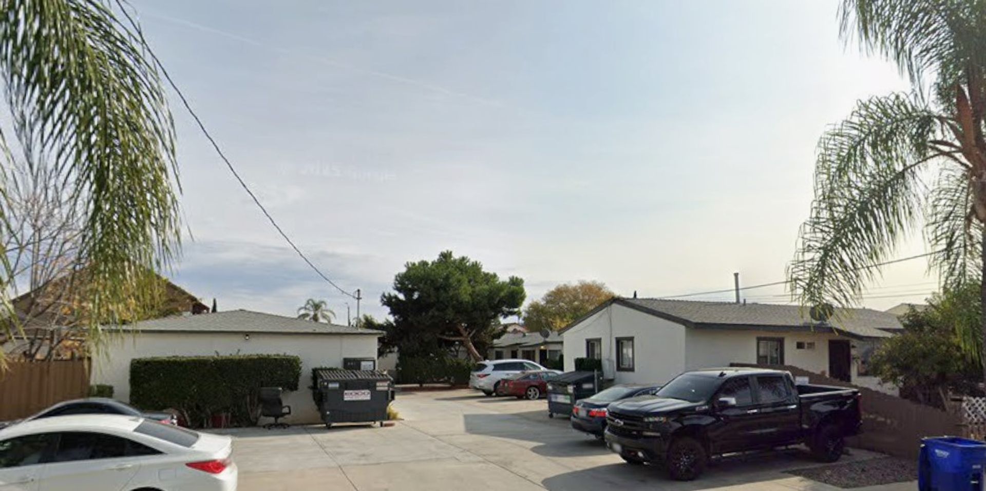 El Cajon Apartment: 441-449 Claydelle Ave