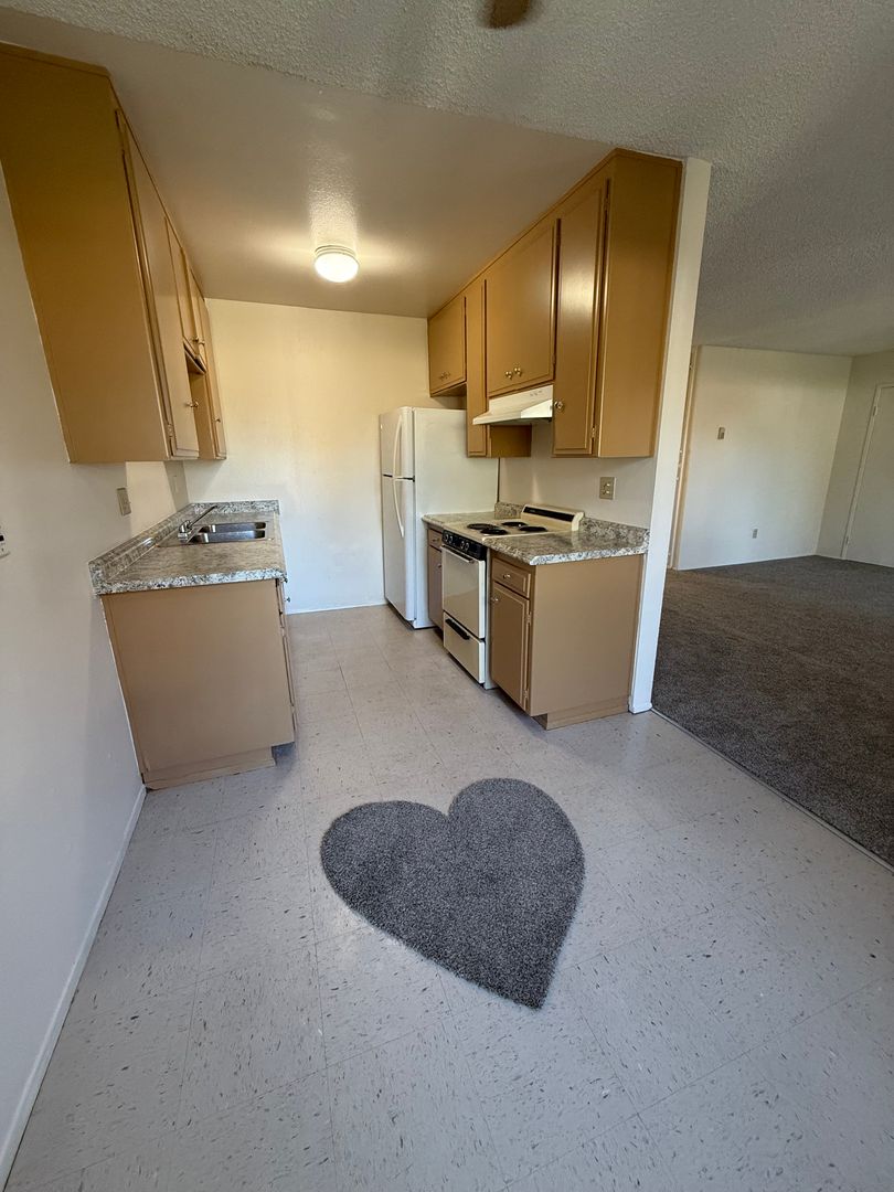 Chula Vista Apartment: 369 K Street