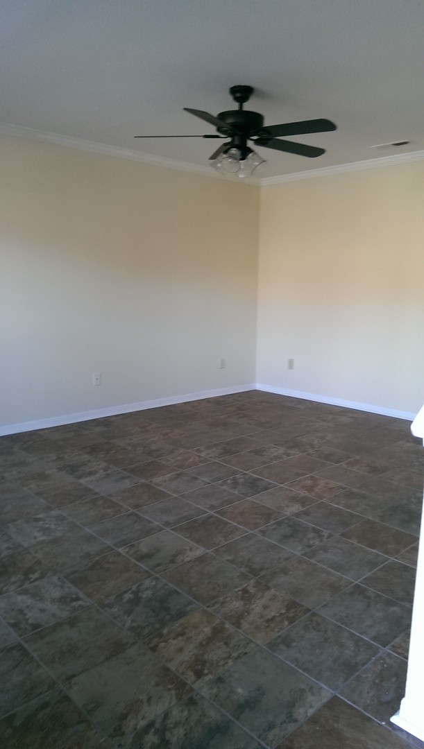Florence Apartment: 1846 Darby Drive