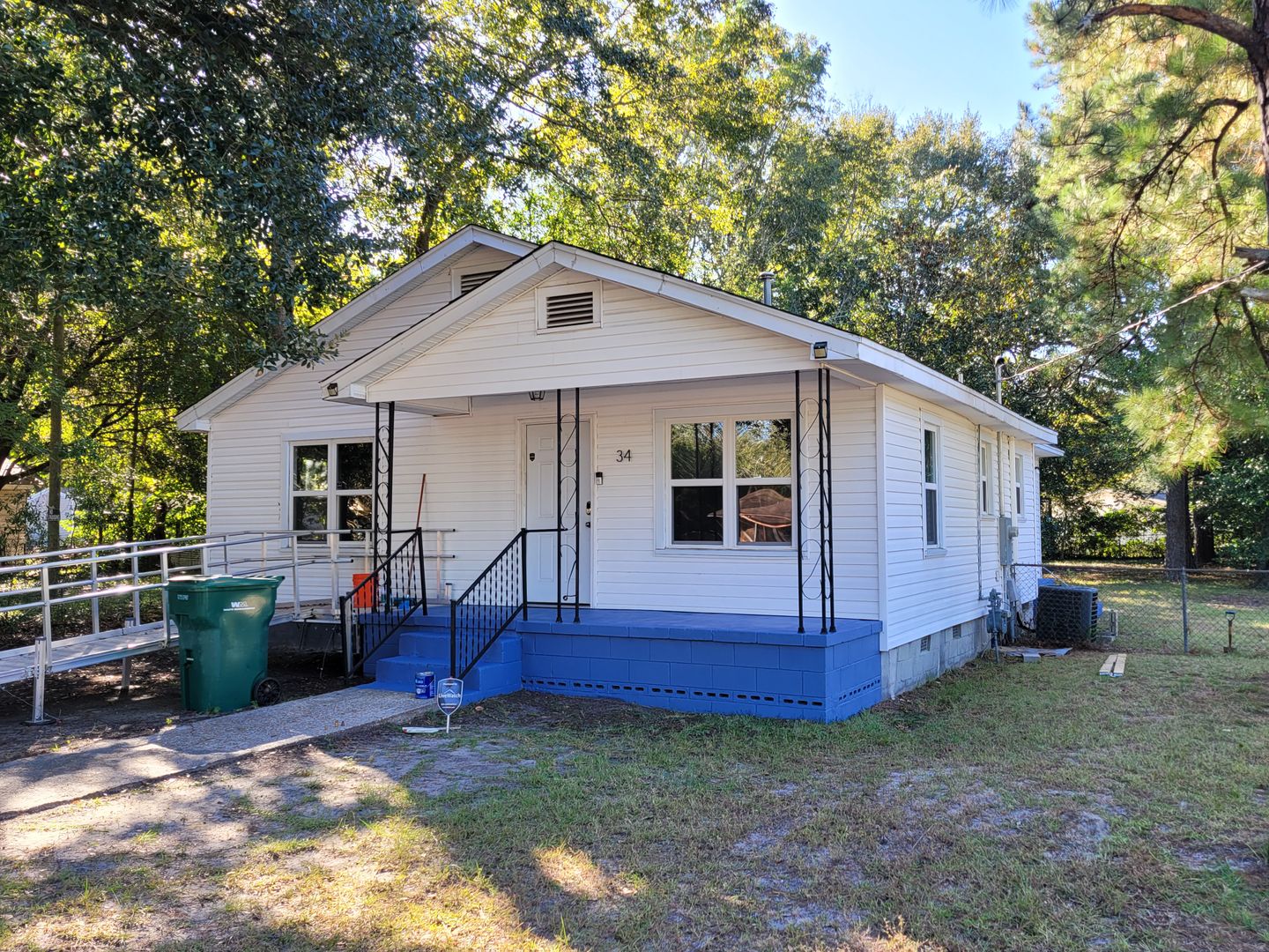 Sumter House: 34 Webb Ave