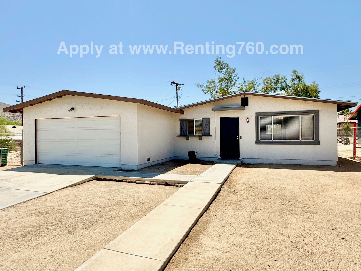 29 Palms House: 6372 Cahuilla Ave