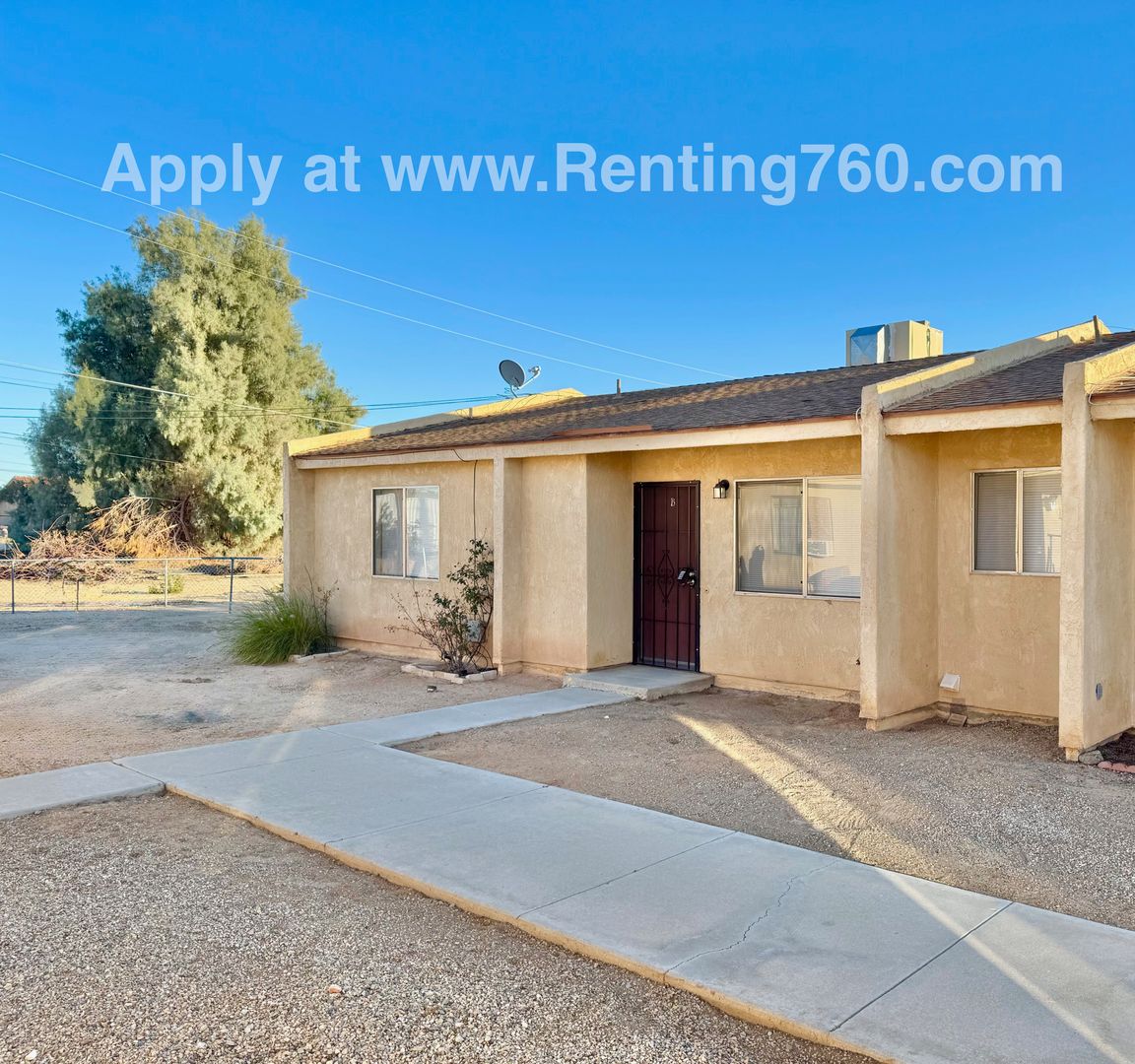 29 Palms Apartment: 5827 Bagley Ave