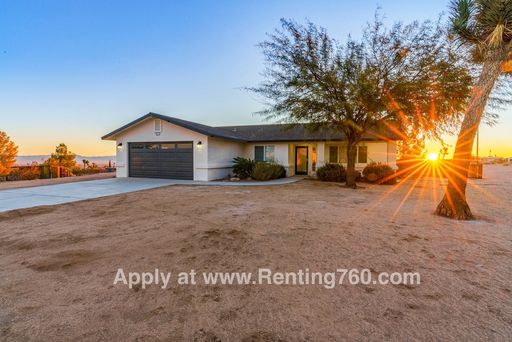 Furnished Home With Incredible Views!