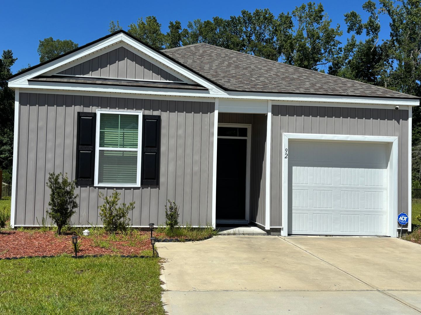 Hinesville House: 92 Hazy Lane