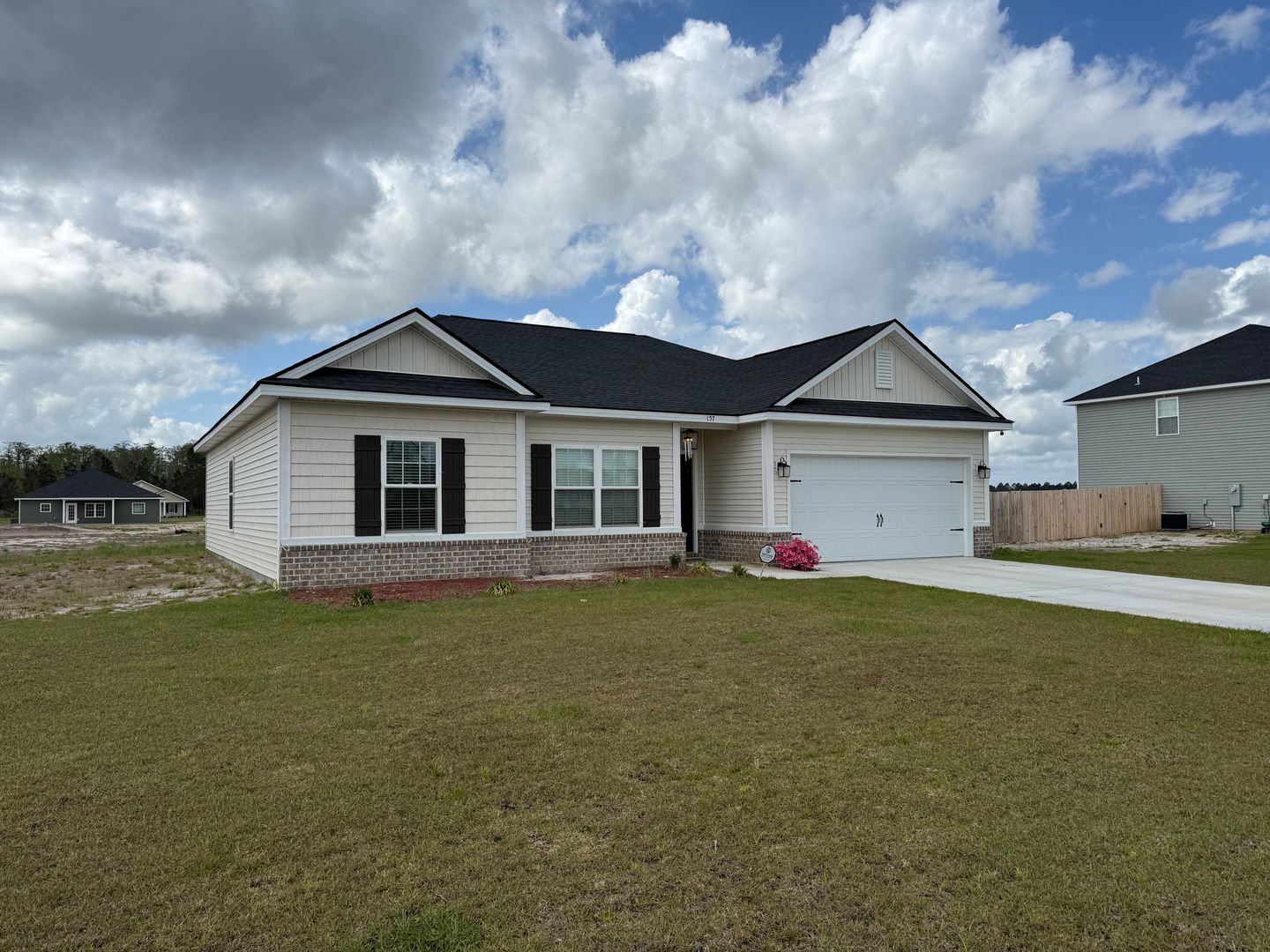 Ludowici House: 157 NE Deerfield Drive