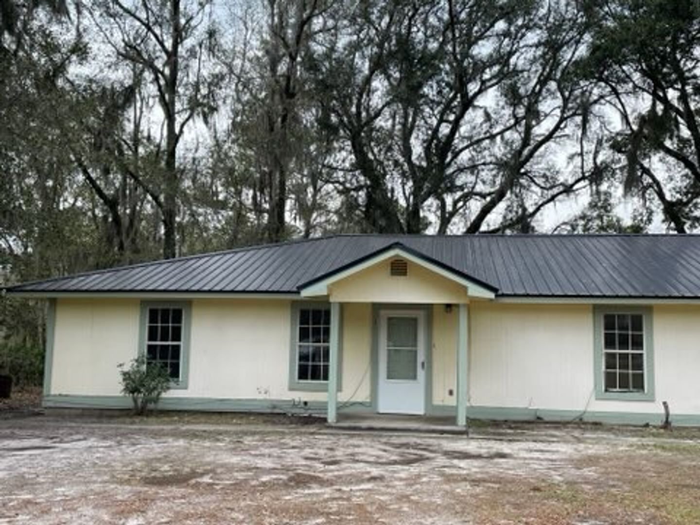 Hinesville House: 52 Shaw Rd. Unit B