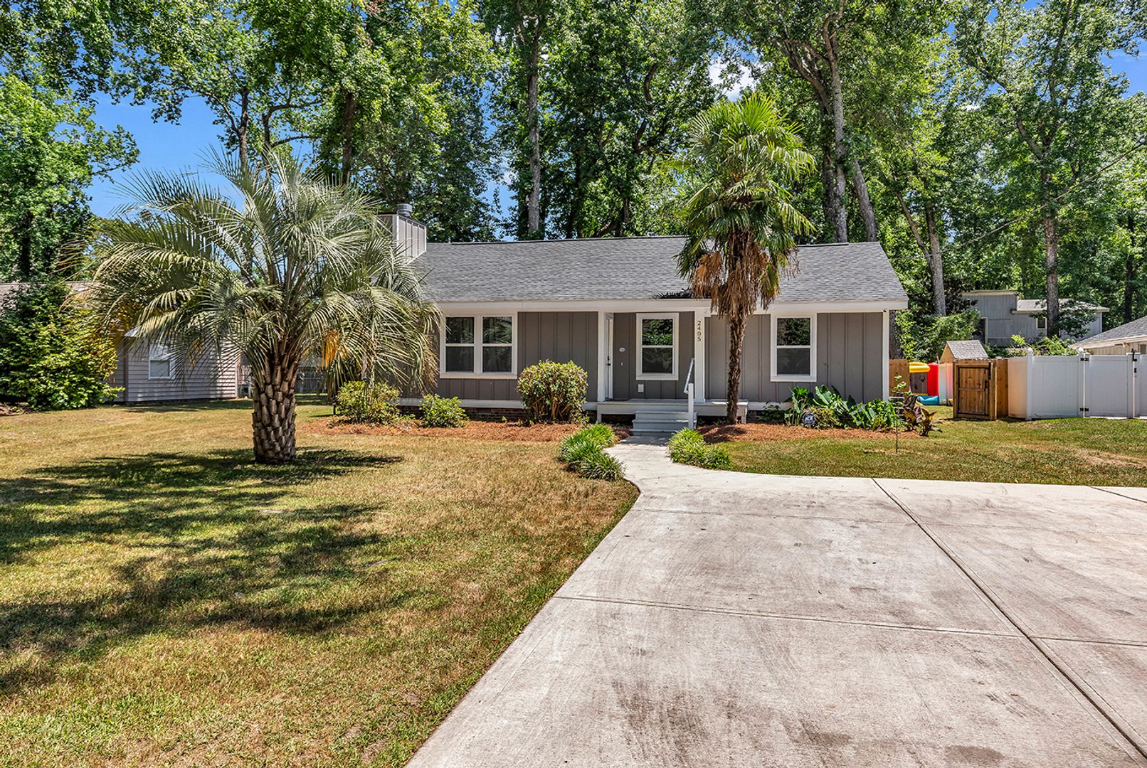 North Myrtle Beach House: 2405 Bert Drive