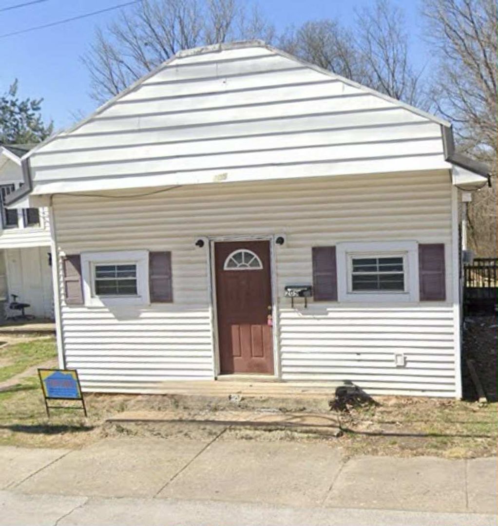 Glasgow Apartment: 205 Leslie Ave