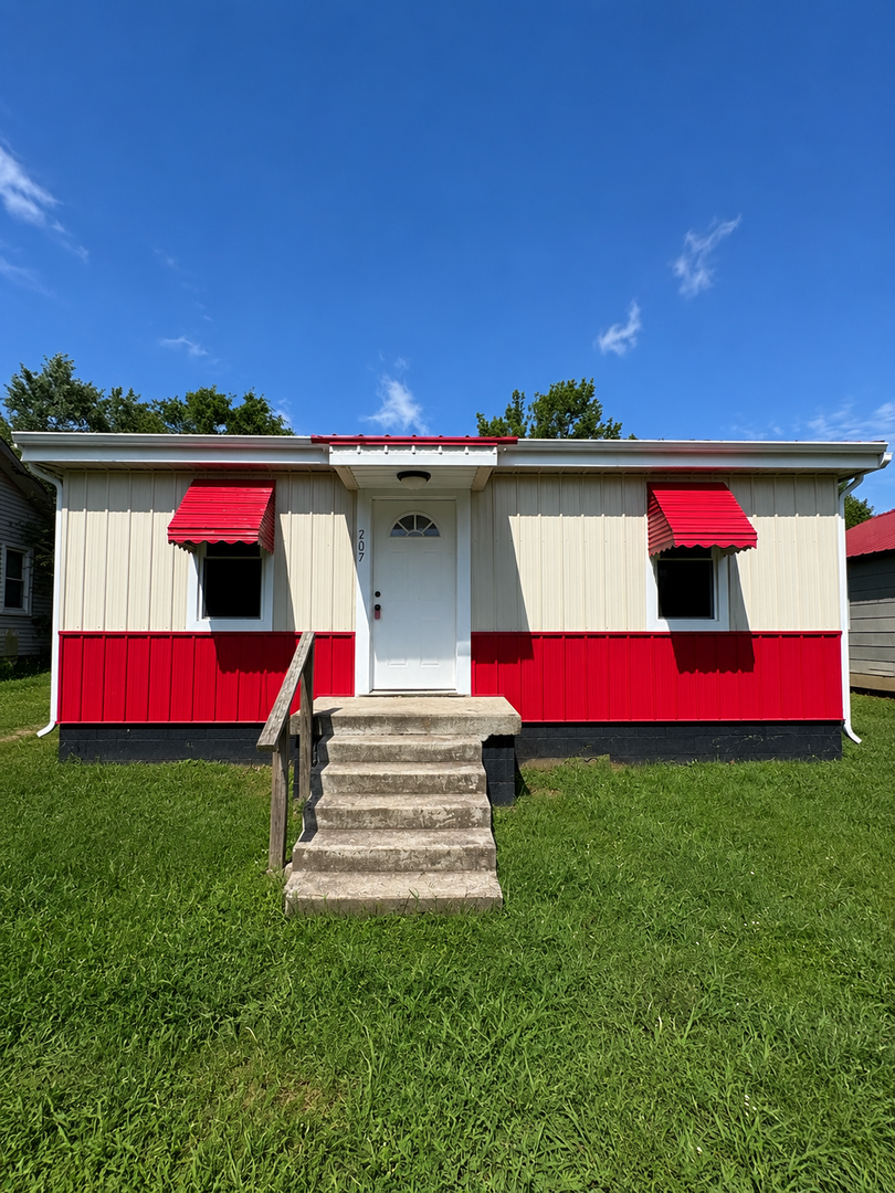 Glasgow House: 207 Frazier St