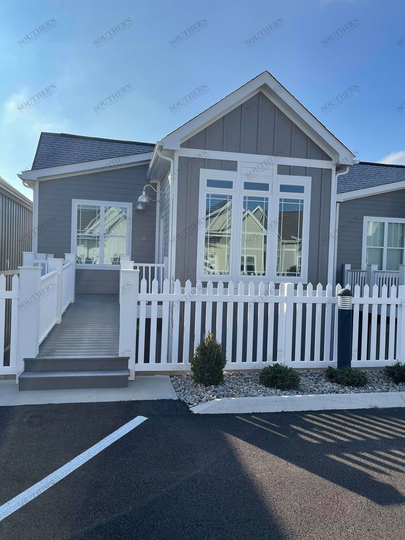 Bowling Green Apartment: 6152 Scottsville Road