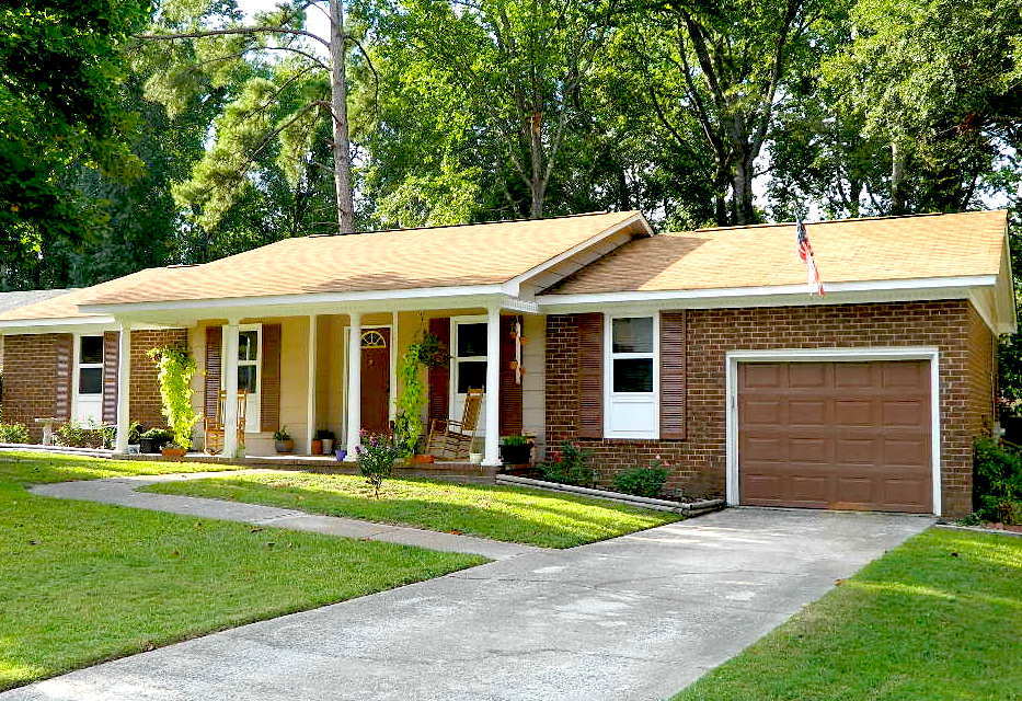 Martinez House: 4443 Shadowood Drive