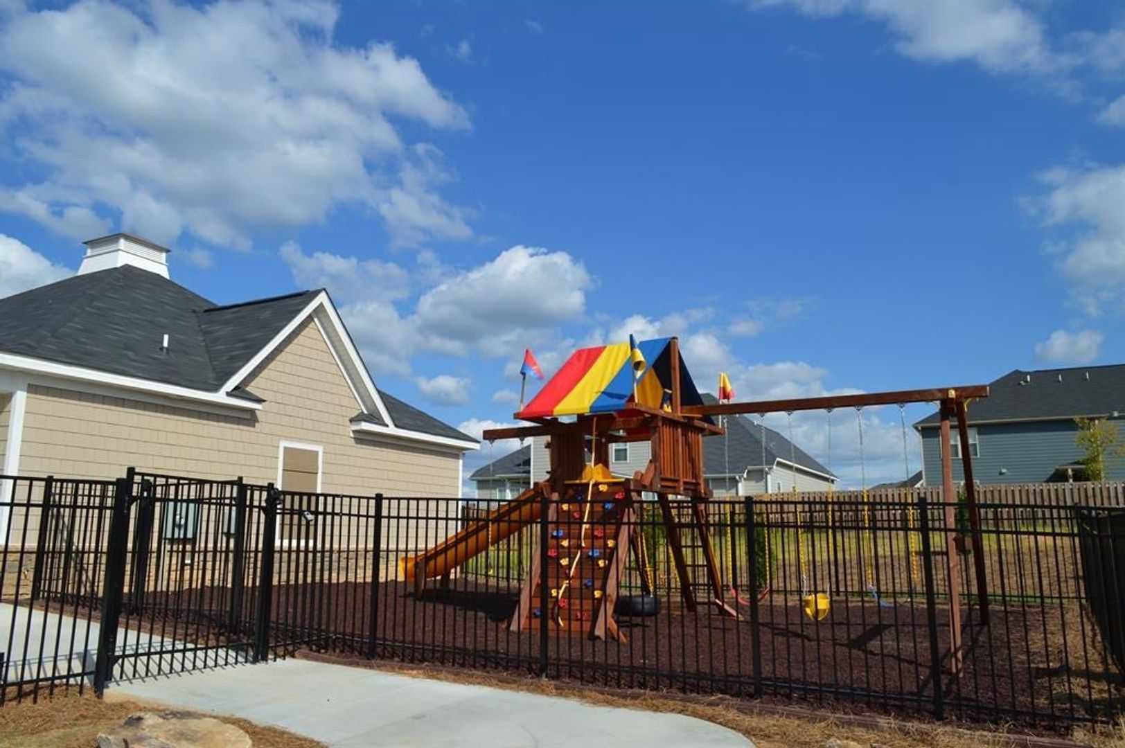 Groveotown House: 1554 Driftwood Lane