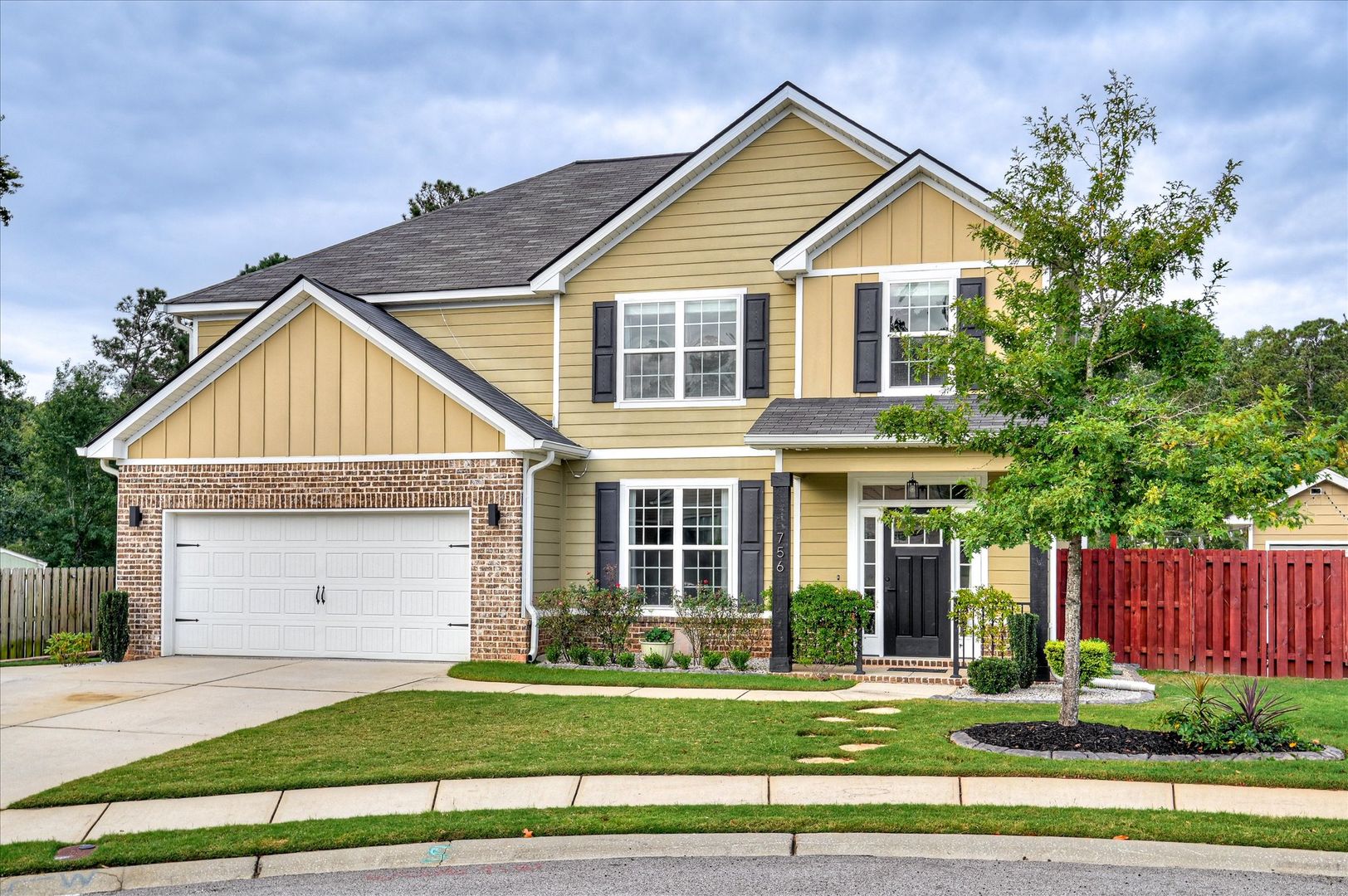 Grovetown House: 756 Mural Lake Ct