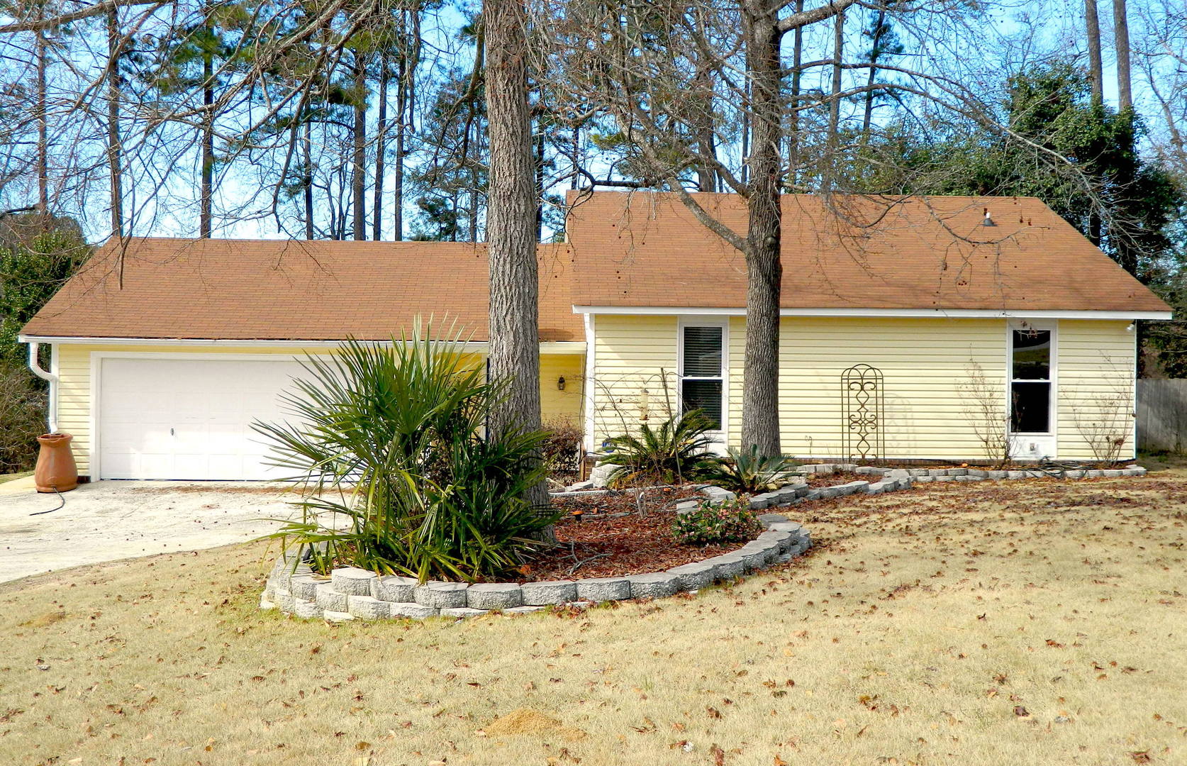 Martinez House: 230 Ronstadt Drive