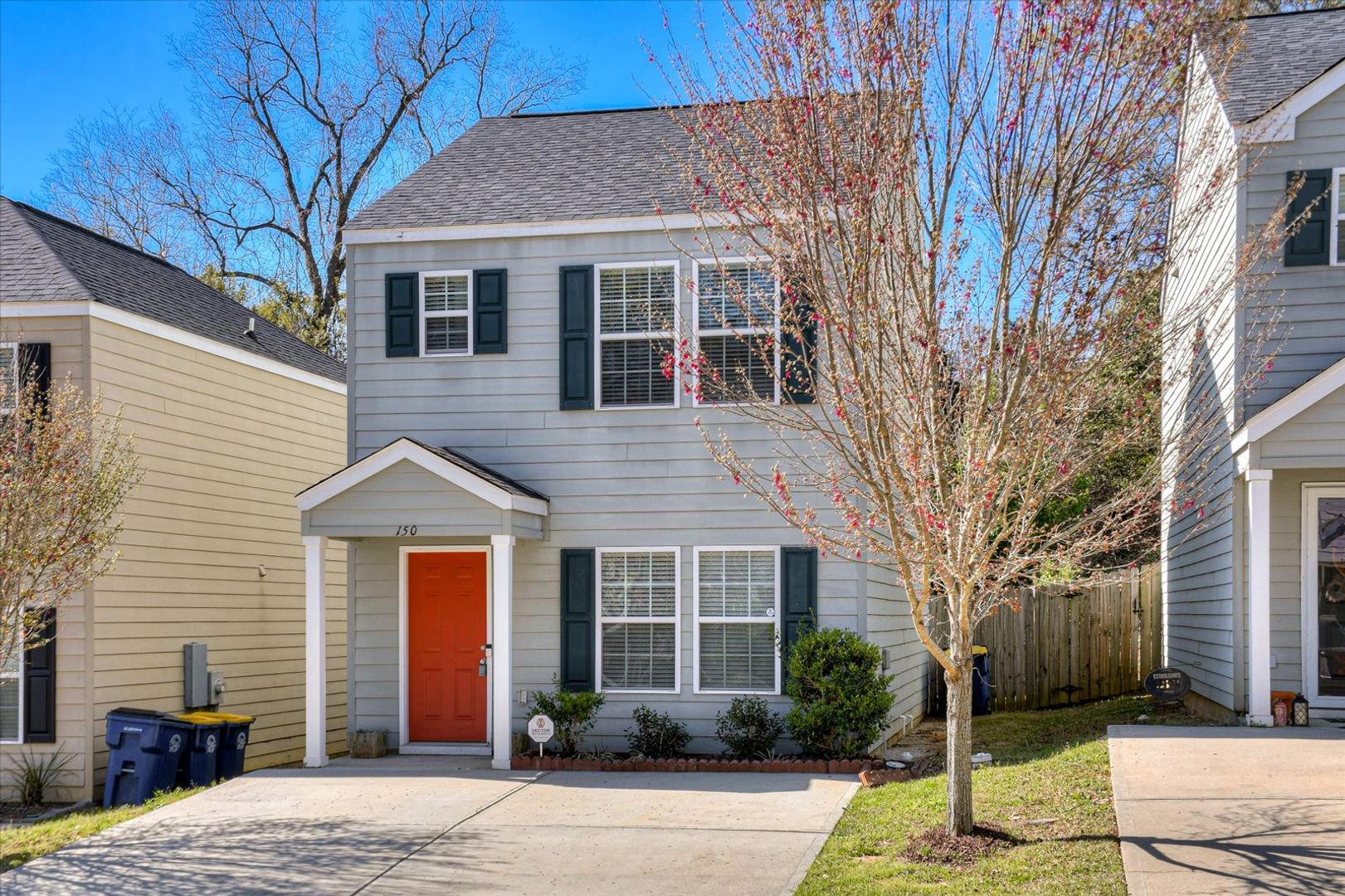 Harlem House: 150 Village Run