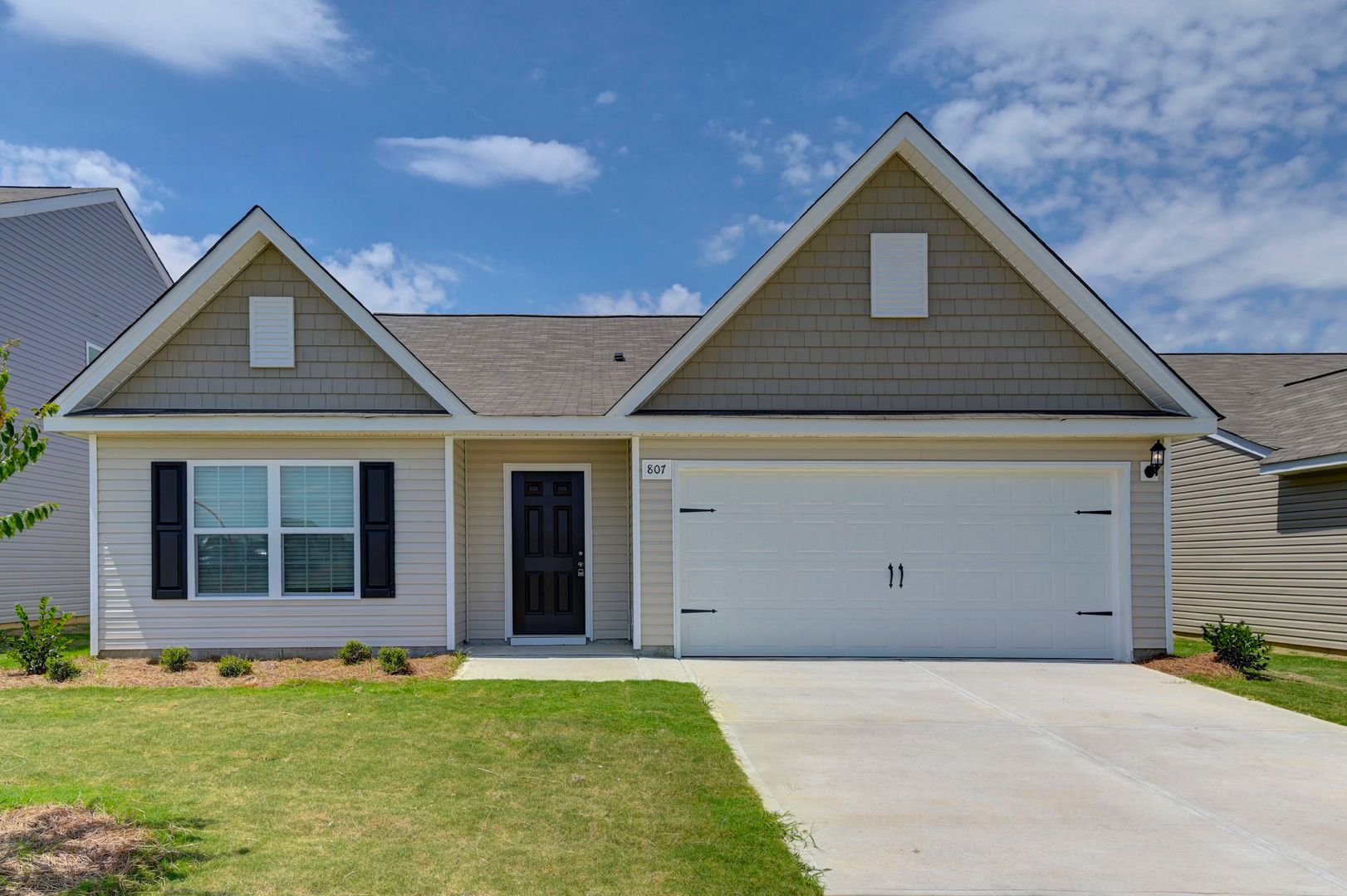 Gilbert House: 807 Red Berry Lane
