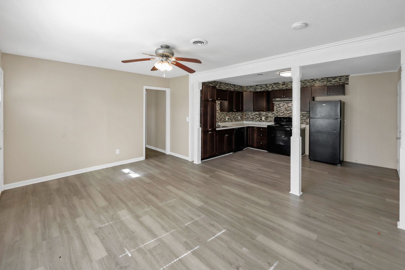 Baywater Dr 3621 - MLH Properties LLC 8 of 12