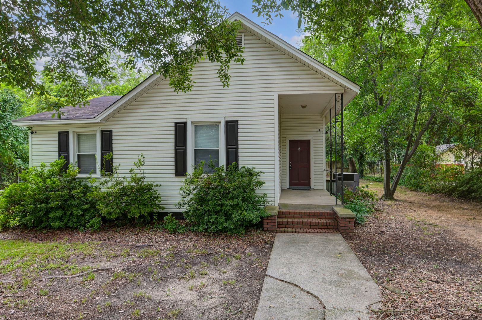 Columbia House: 841 Ohio St