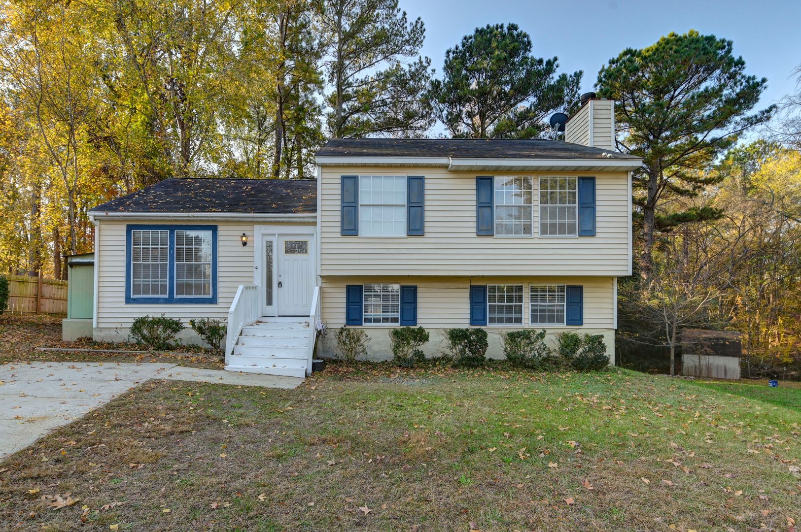 Irmo House: 100 Woodspur Rd
