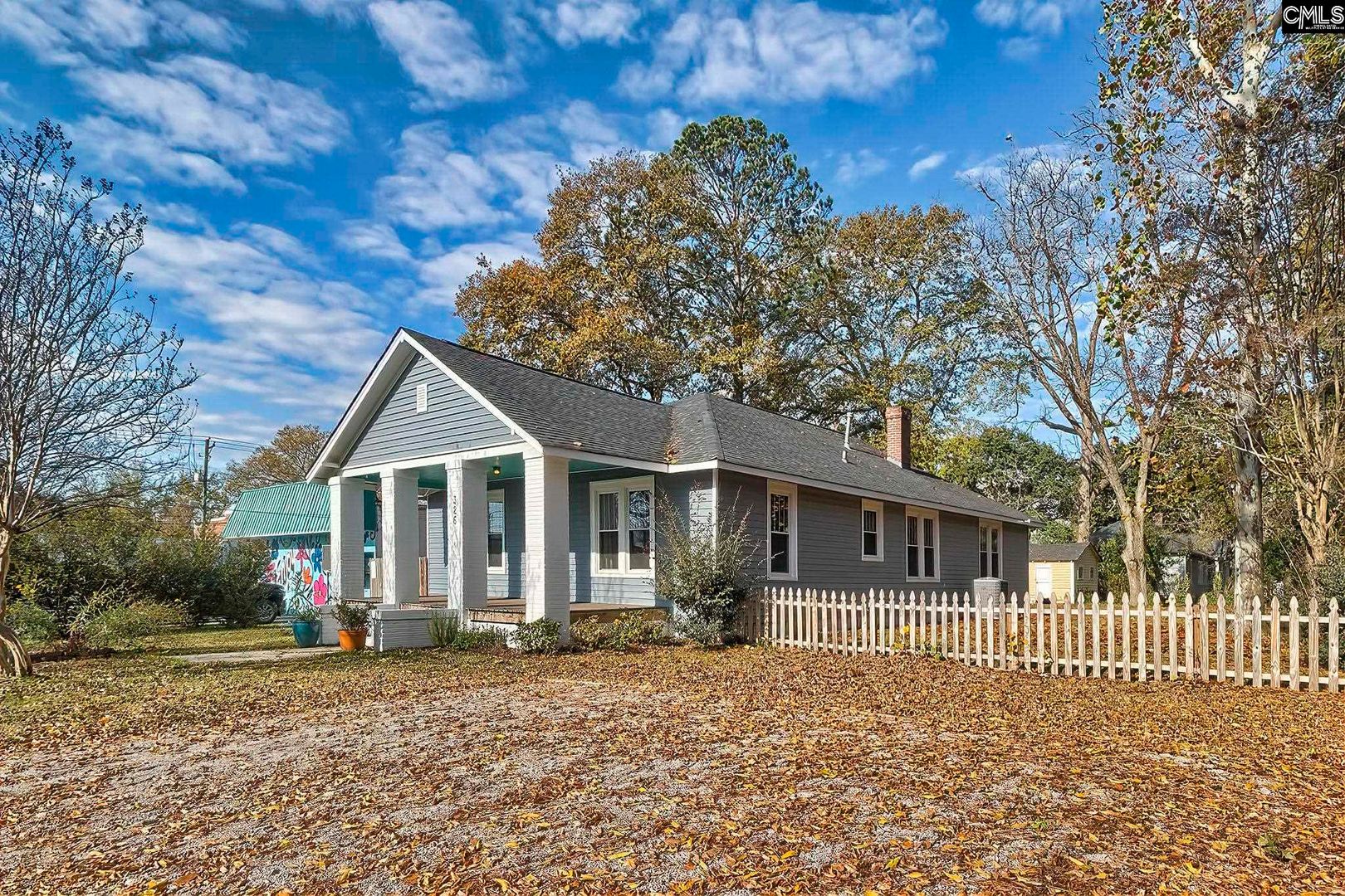 Cayce House: 326 Lyles St