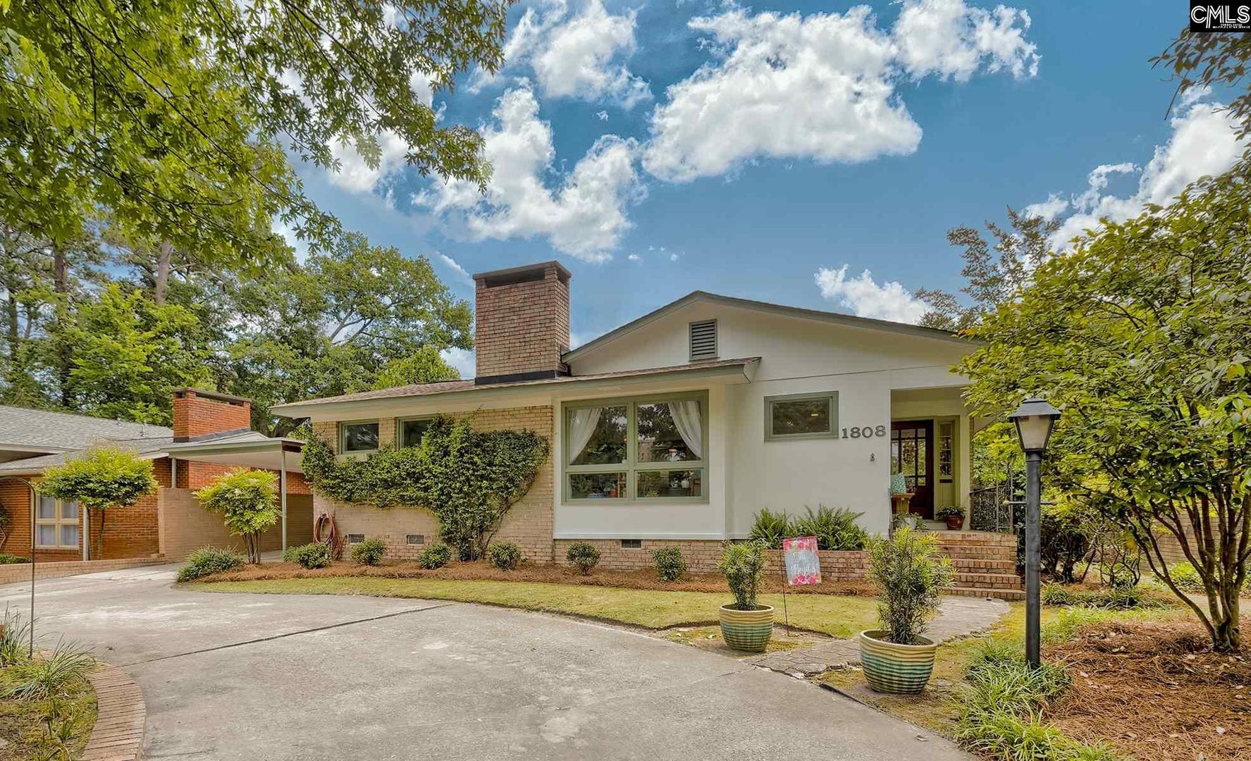 Columbia House: 1808 York Dr