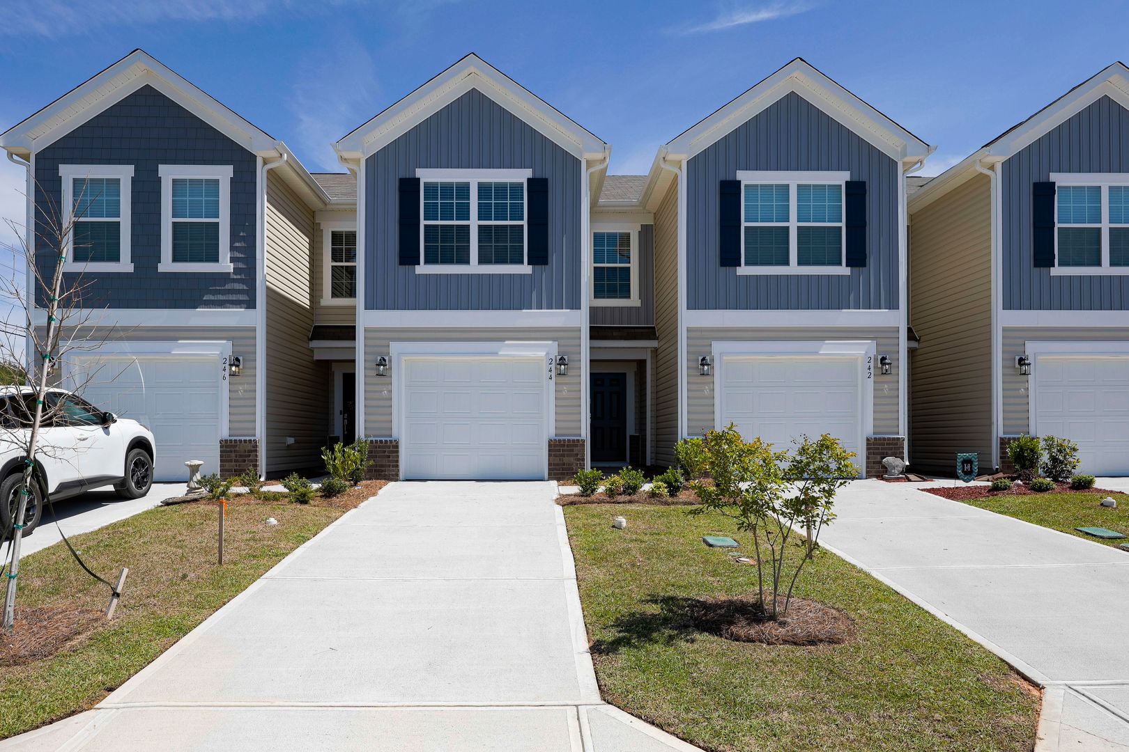 Gilbert House: 244 Bones Rd