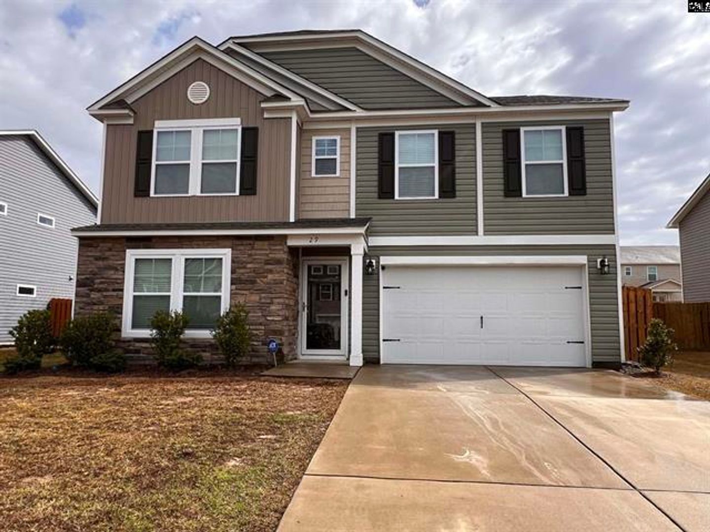 Elgin House: 29 Arizona Ct