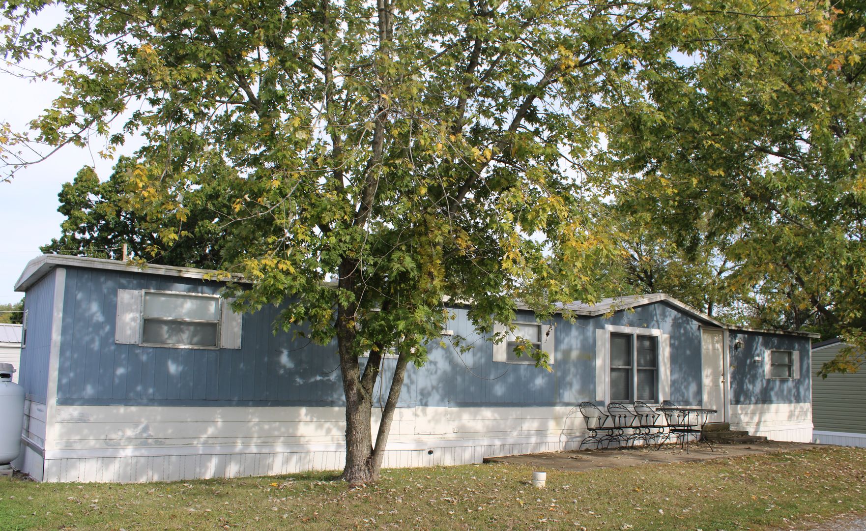 Etters House: 450 Ridge Rd