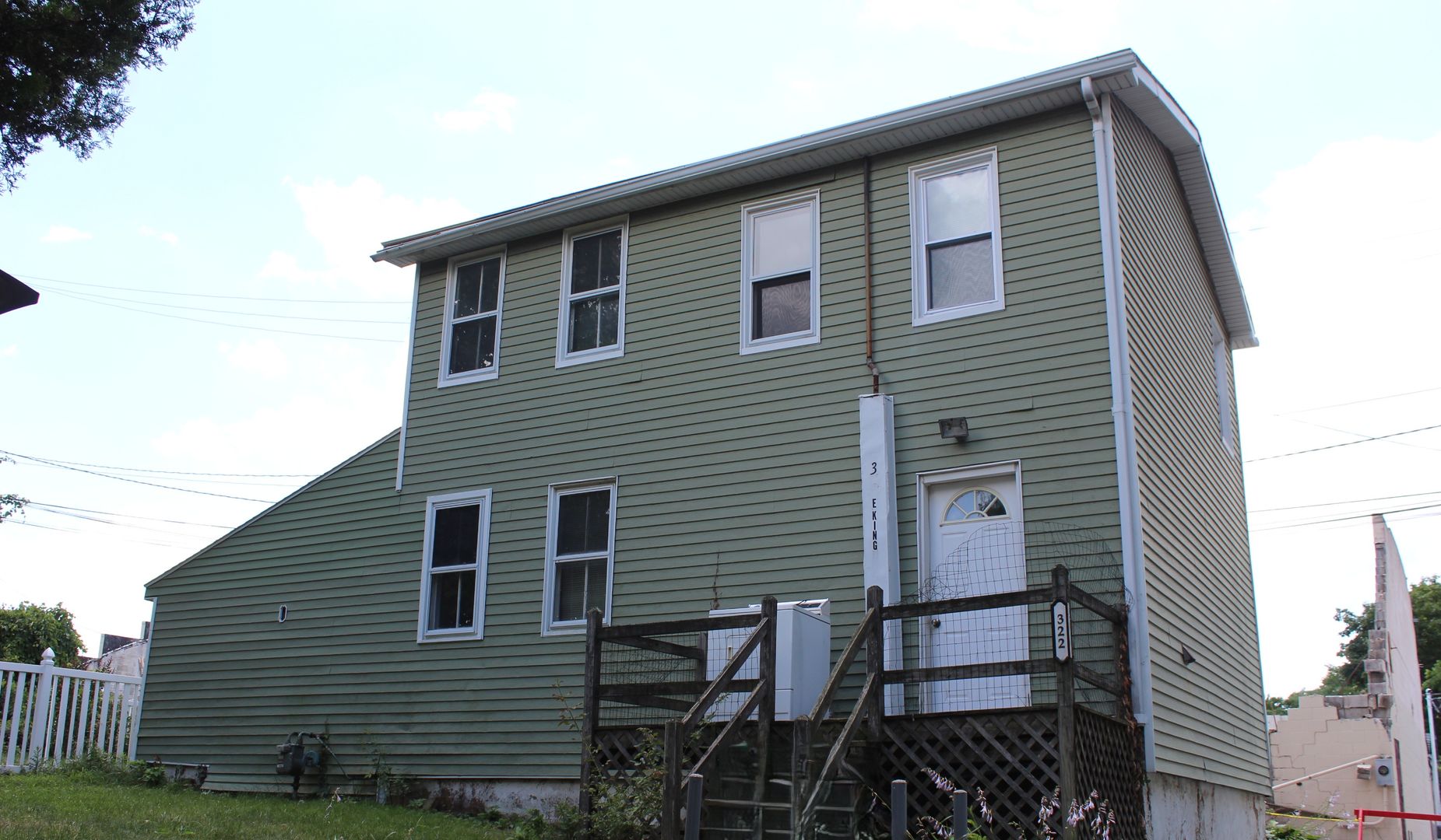 Dallastown House: 322 E. King St.