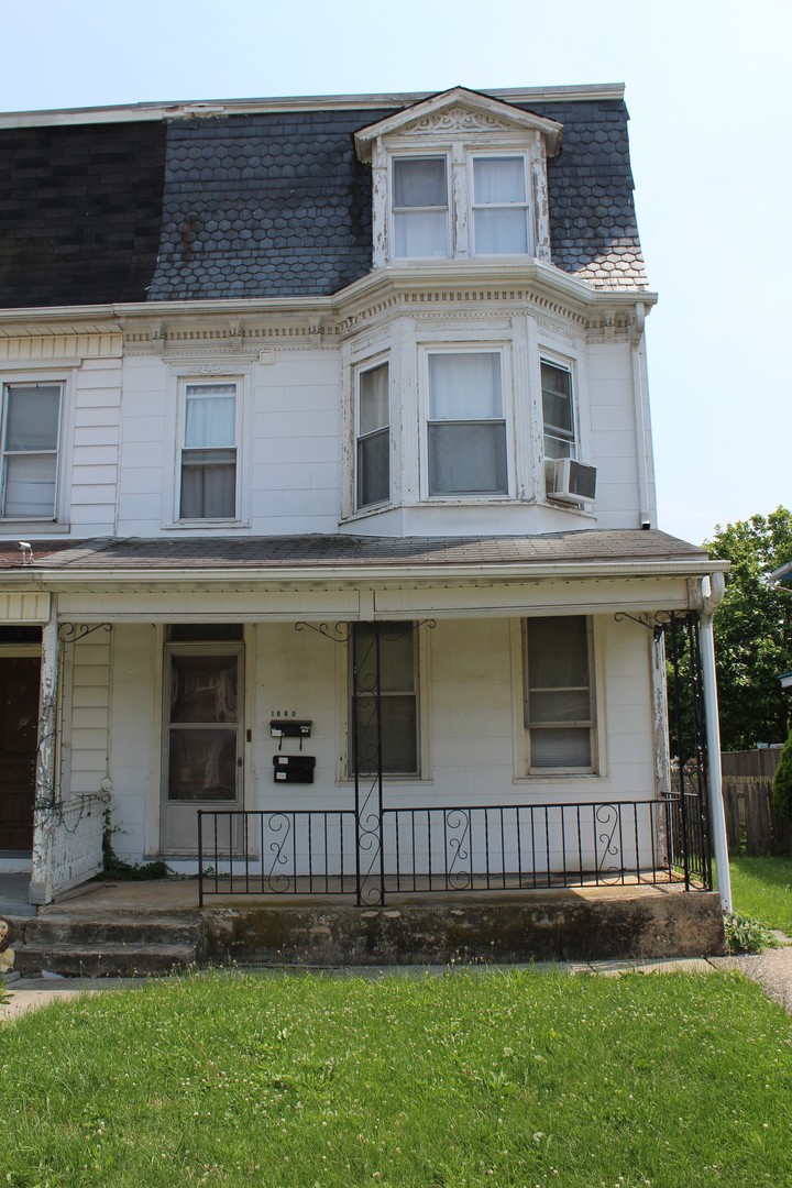 York House: 1336 W. Philadelphia Street