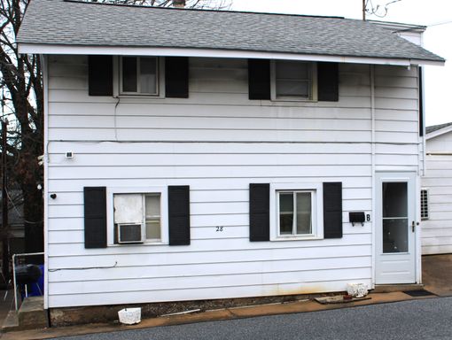 1st Floor Apartment in Dallastown – photo 1