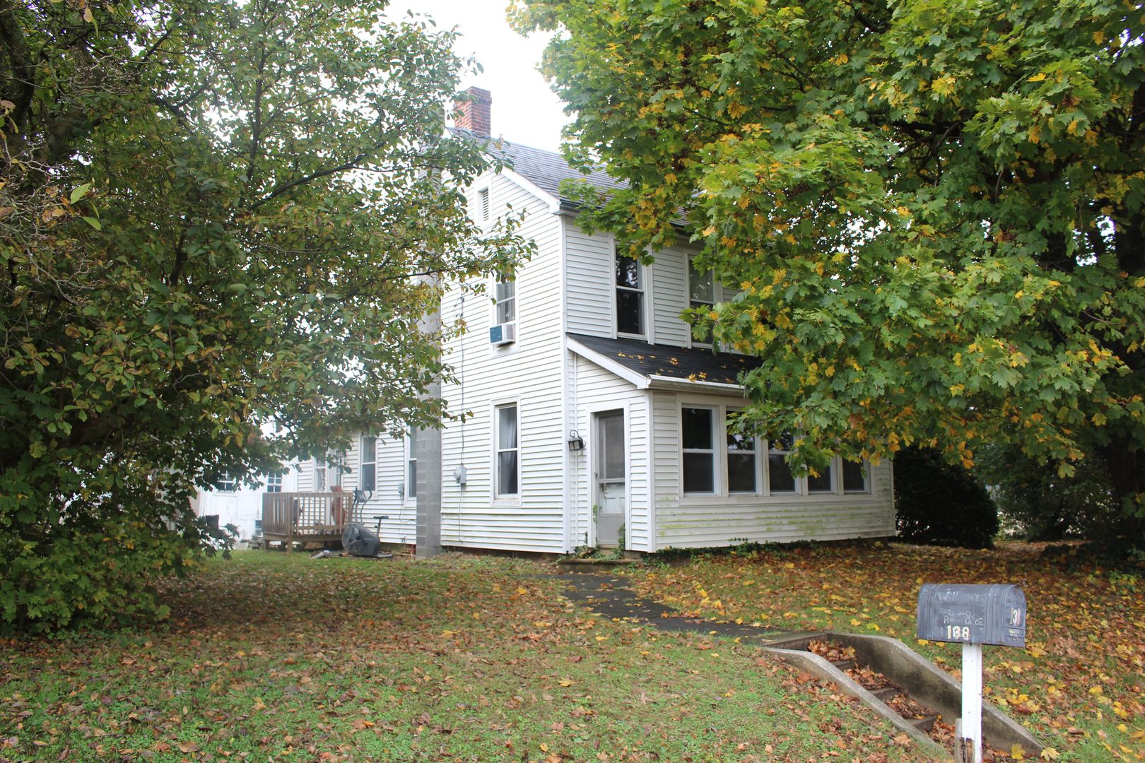 New Park House: 138 Davis Rd