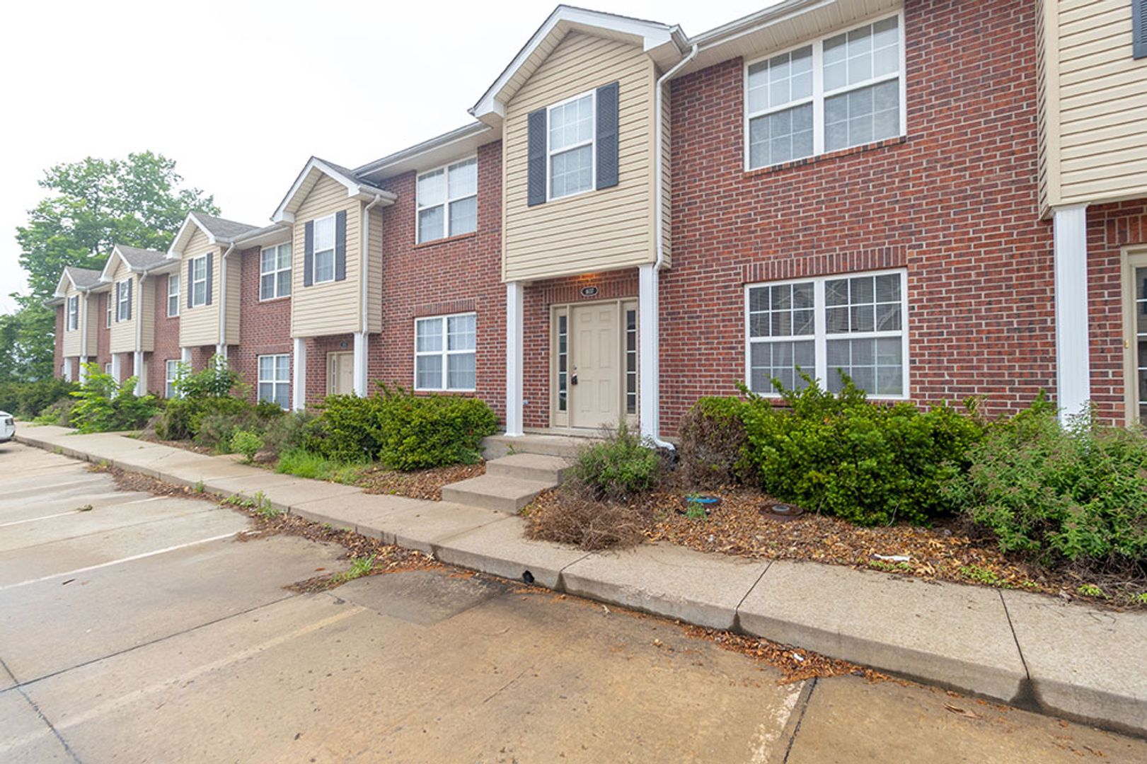 Columbia House: 1637 Citadel Dr.