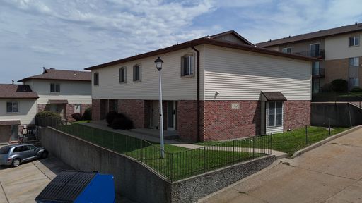 3 Bedroom and 1.5 Bath – photo 1