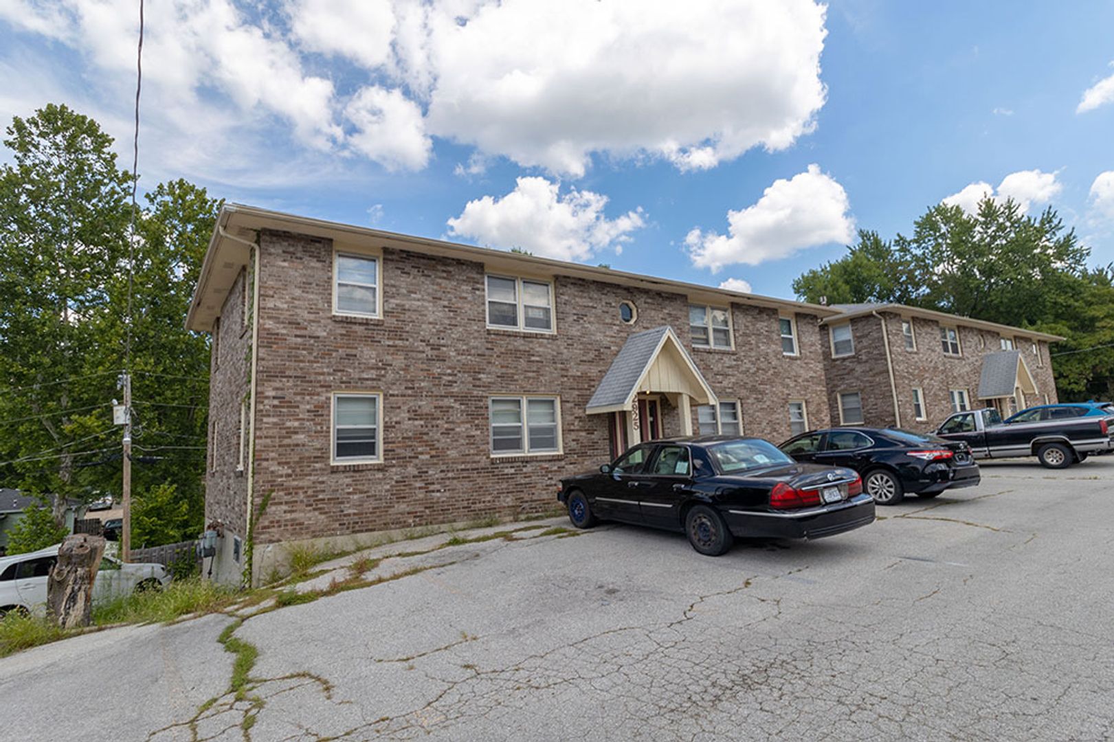 Columbia House: 2925 Northland Dr