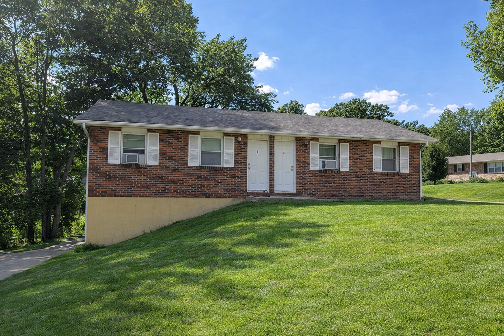 Columbia House: 1491 N Dawn Dr