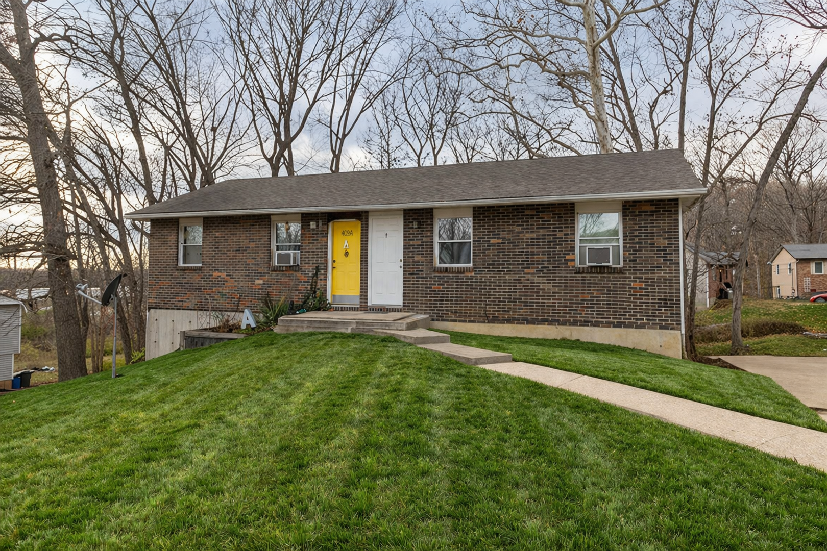 Columbia House: 1451 N Dawn Dr