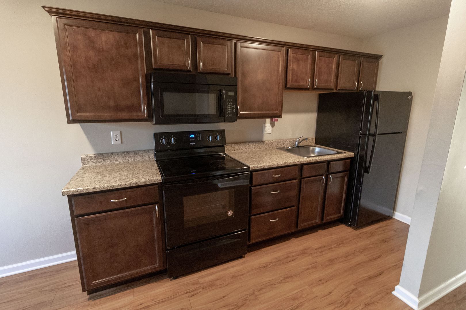 Columbia House: 105 N Garth Ave #38