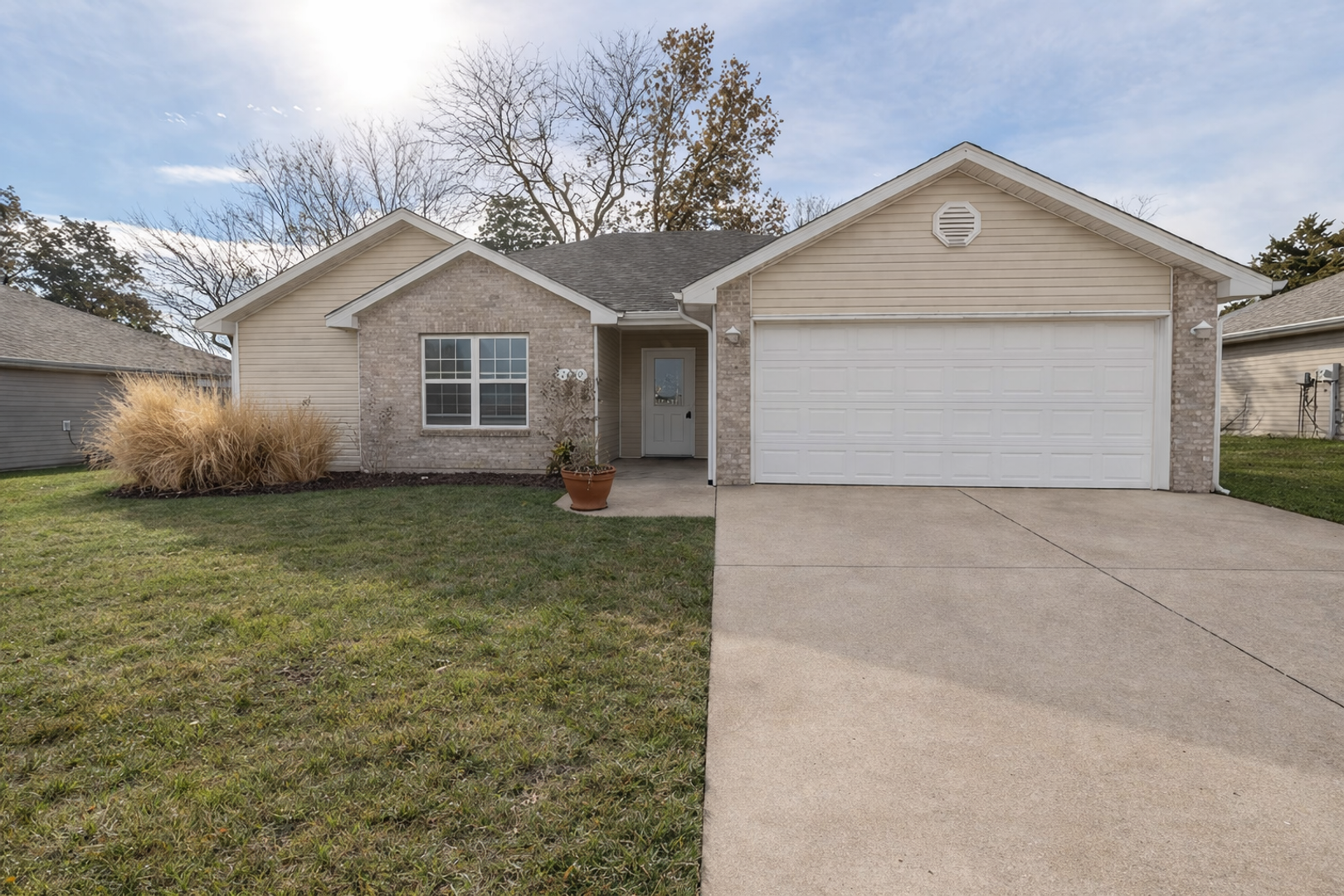 Columbia House: 1610 Typhoon Dr