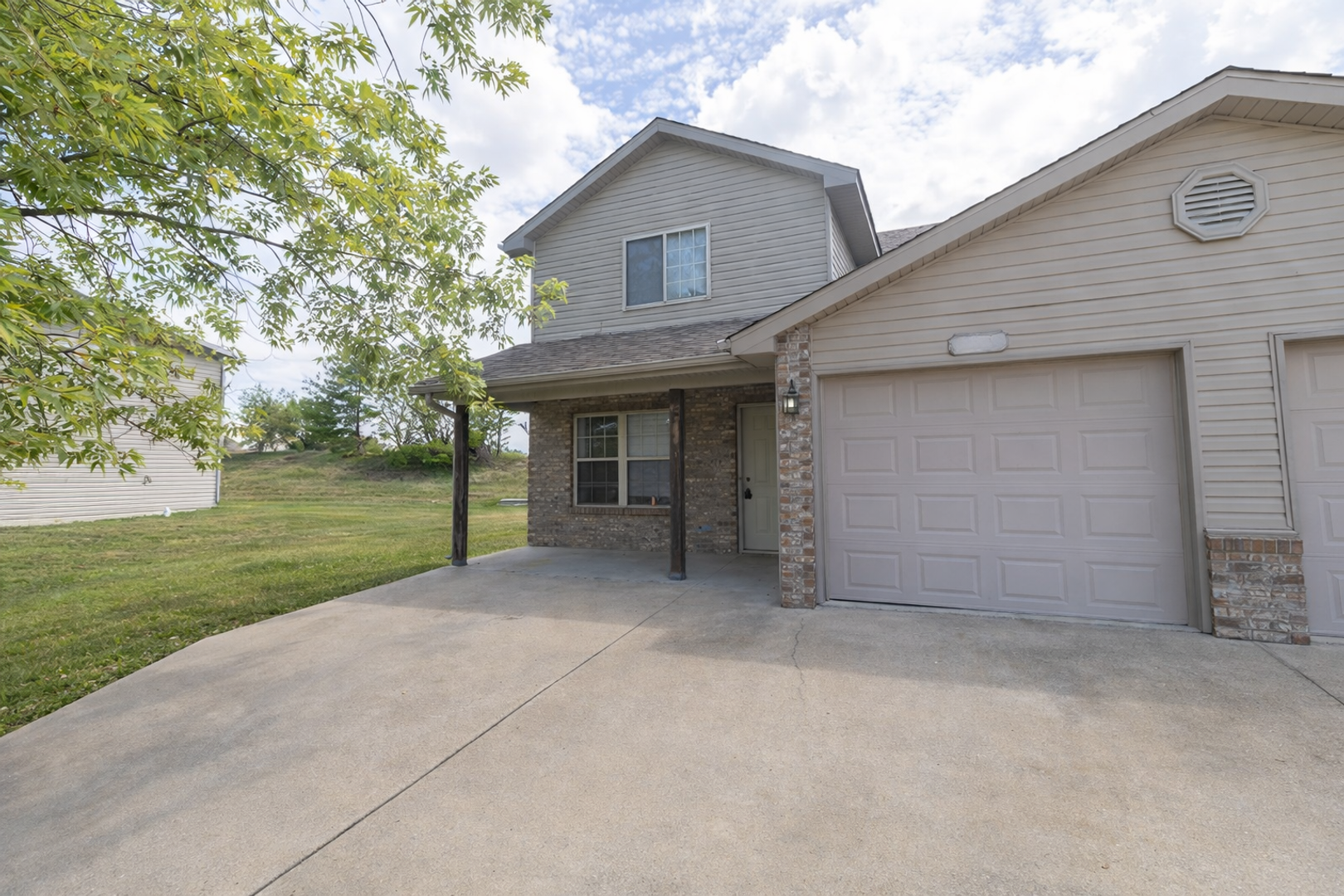 Columbia House: 3914 Snowy Owl Dr