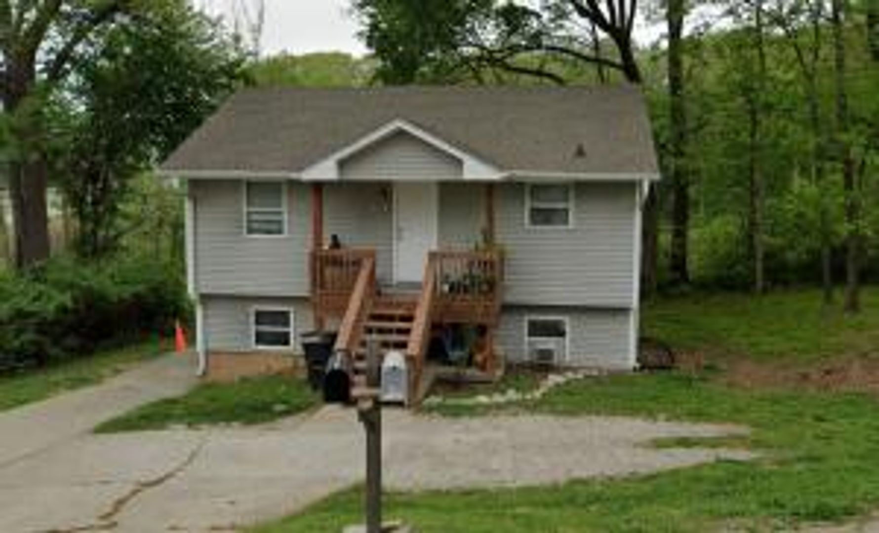 Columbia House: 1441 N Dawn Dr