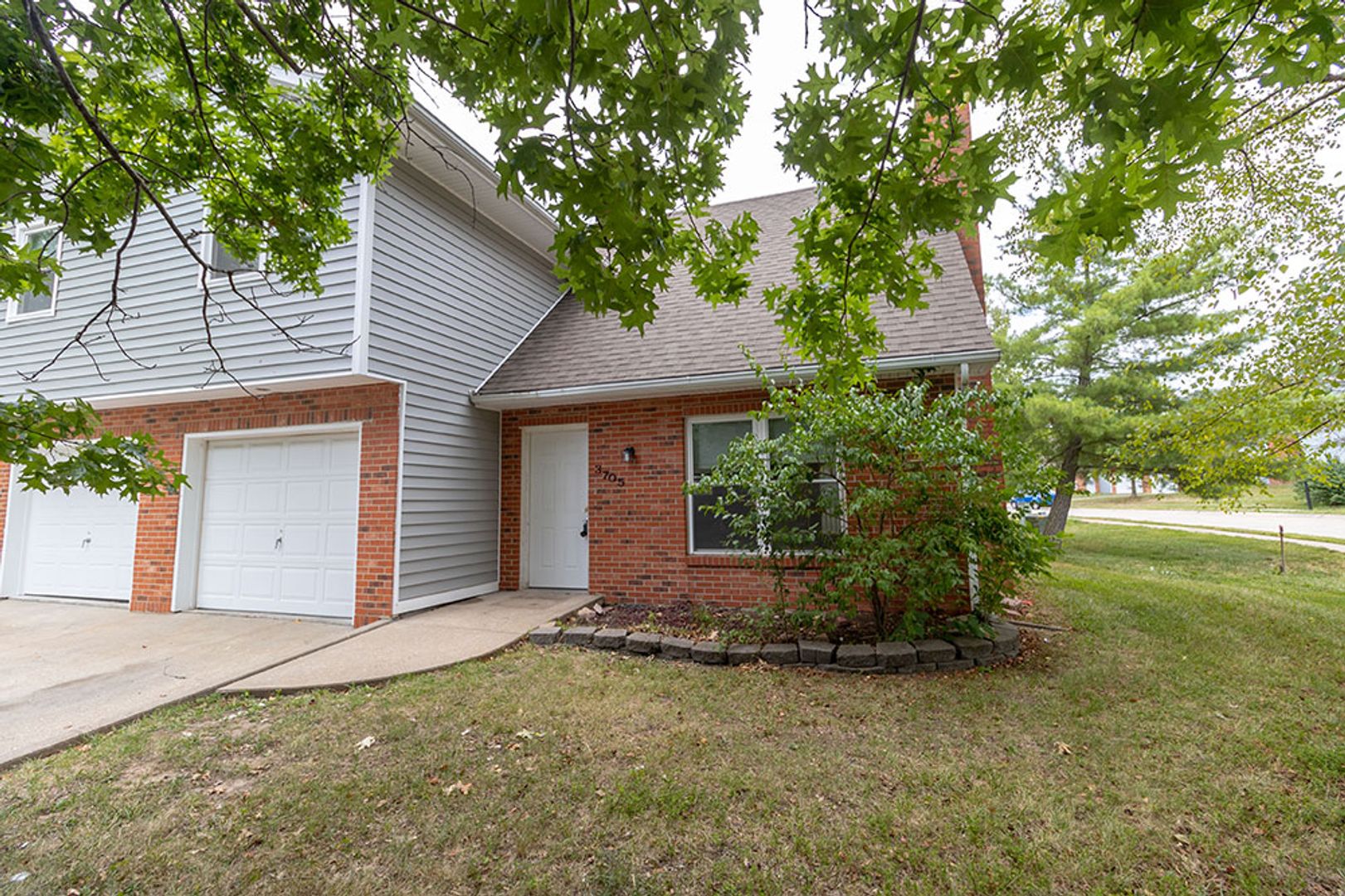 Columbia House: 3705 Hermitage Rd