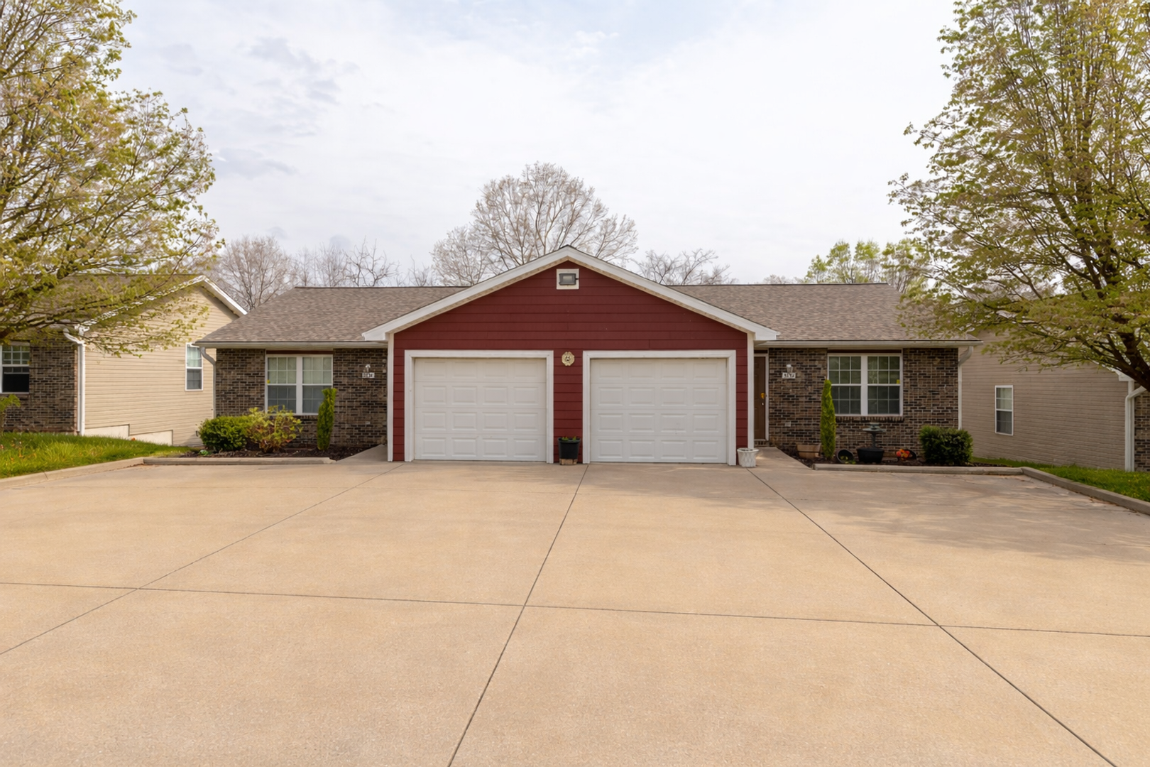 Columbia House: 3334 St. Charles Rd