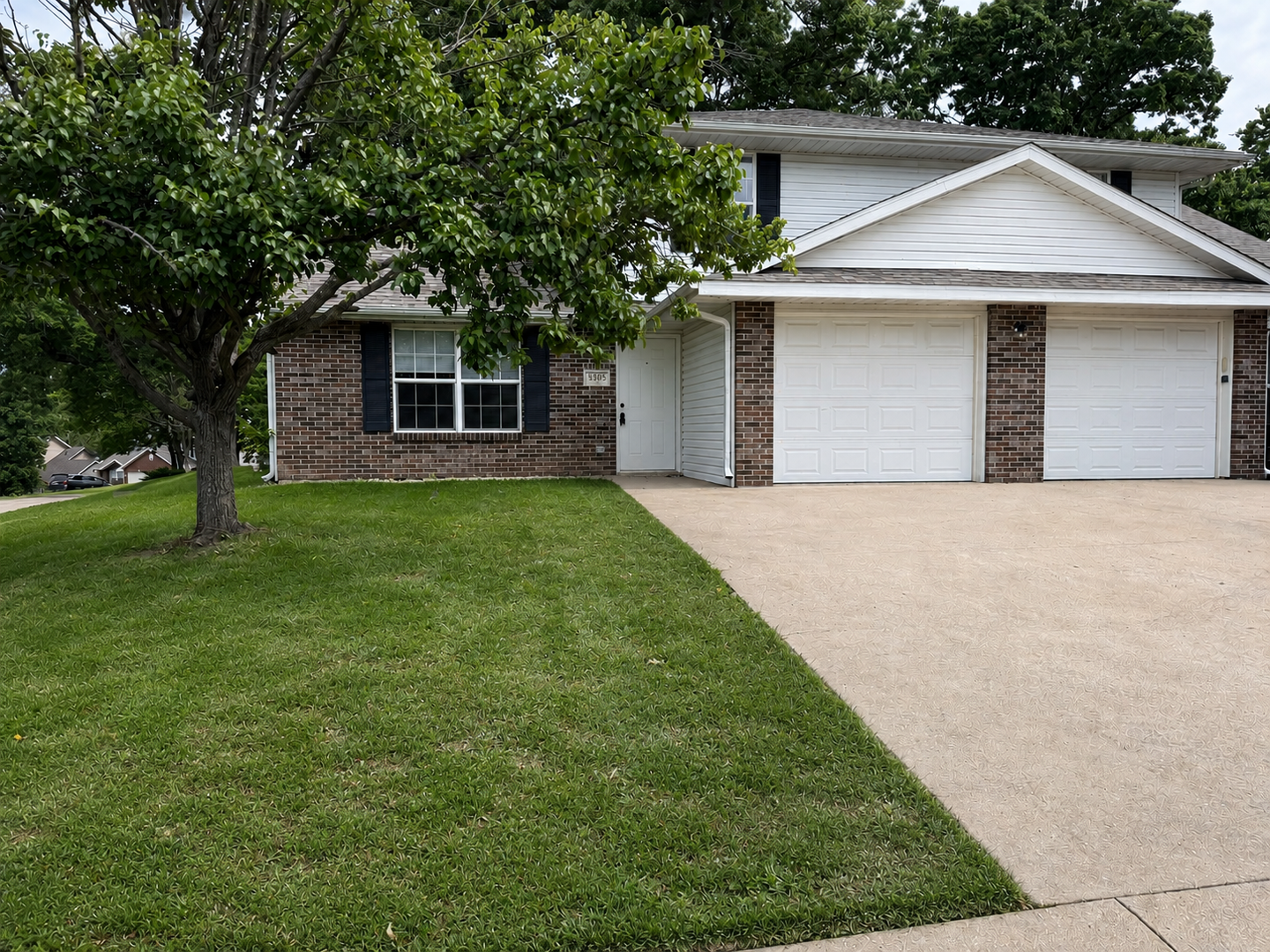Columbia House: 5305 E Trikalla Dr