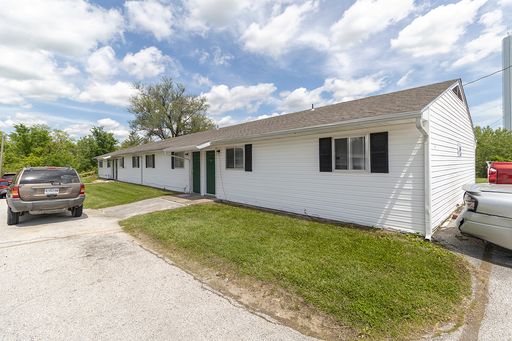 2 Bedrooms, 1 bathroom Apartment – photo 1