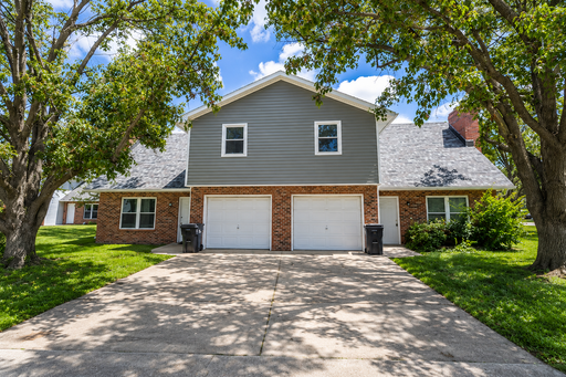 3 Bedroom and 2.5 Bath duplex – photo 1