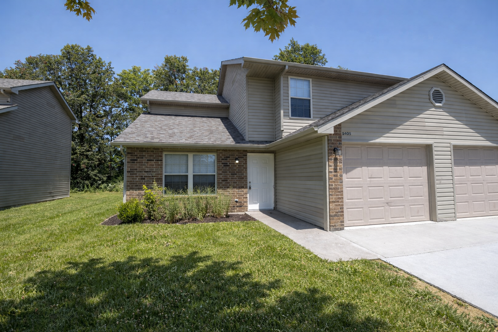 Columbia House: 1405 Greensboro Dr