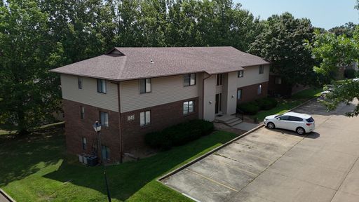 2 Bed, 2 Bath 6-plexwith Private Pool, Playground & Pavilion – photo 1