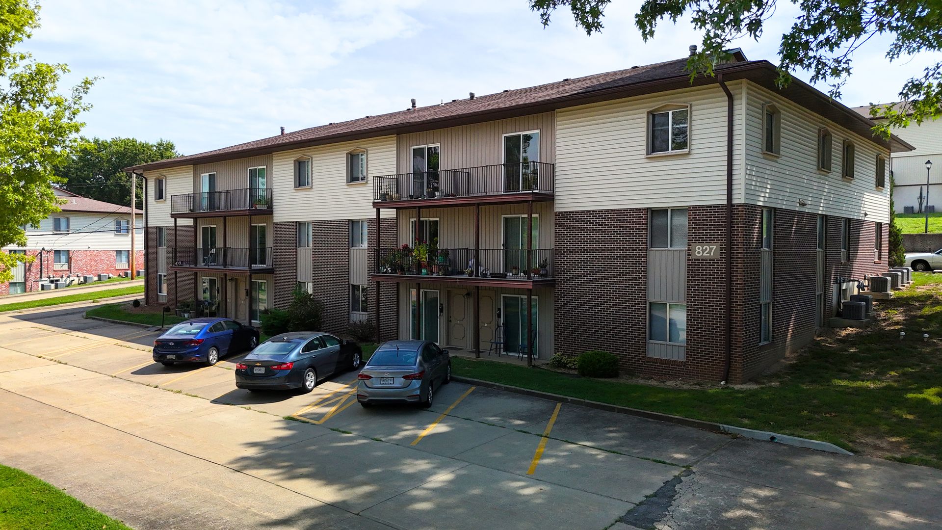 Jefferson City House: 827 Southwest Blvd L